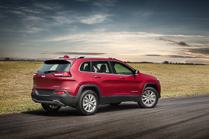 oficinanews_Jeep_Cherokee_Limited-traseira