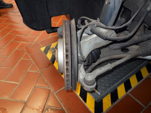 Manutenção dos freios ABS do Volkswagen Passat