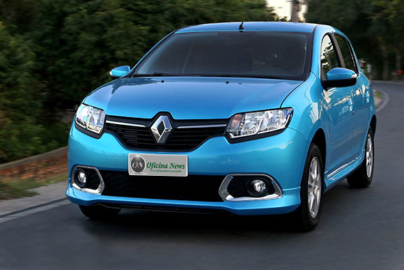 Novo Sandero 1.6 tem bom desempenho como novo motor 8V