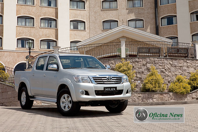 oficinnews_toyota_hilux_srv_ffv_4x2