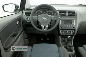 Direção elétrica e diversos equipamentos eletrônicos