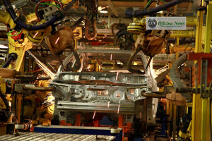 Complexo da GM produz um carro por minuto, e pode aumentar essa média