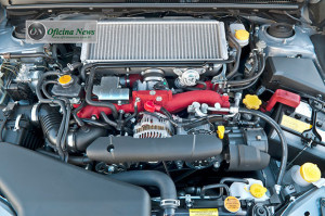 Motor de 310 cv a 6.000 rpm e torque de 40 kgfm a 4.000 rpm