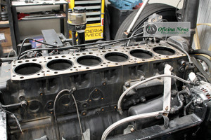 Motor originalmente tem 440 cv mas é aditivado para chegar aos 1100 cv