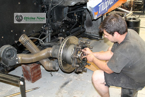 Sistema de freios é essencial, por isso conta com refrigeração a ar e a água 
