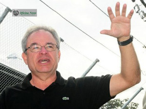 Carlos Col: volta a Stock Car, agora como representante das equipes (foto Carros e Corridas)