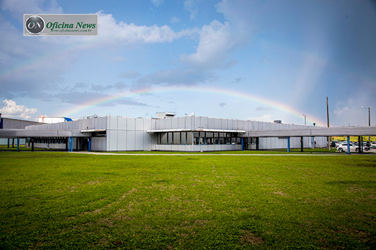 Fábrica nacional da PSA Peugeot Citroën comemora 15 anos de atividades