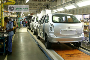 Fábrica nacional da PSA Peugeot Citroën comemora 15 anos de atividades