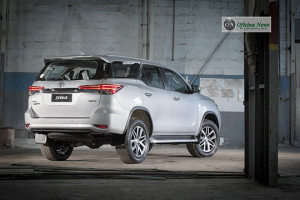 toyota-hilux-sw4---1