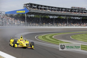 Desde os treinos Helinho mostrou-se um candidato forte à vitória. JR Hildebrand não colaborou (foto wtop.com)