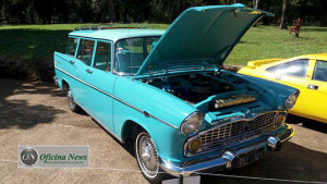 Raro e impecável Simca Jangada.