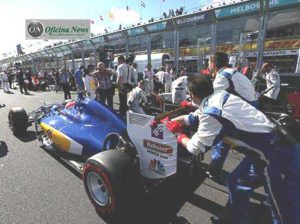 Felipe Nasr pode continuar na Sauber, mas estrutura atual da equipe não convence (Foto Sauber)