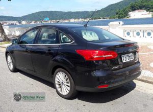 fordo-focus-fastback-6