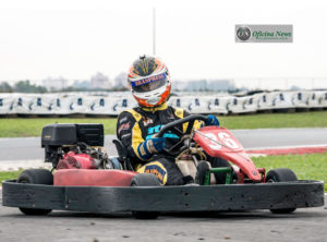 Transportadora Brasspress patrocina piloto de kart