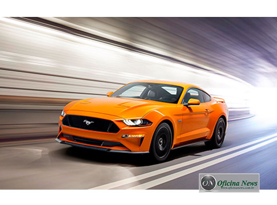 Ford apresenta Mustang 2018 mais potente e tecnológico