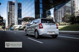toyota etios 2018 - hatchback