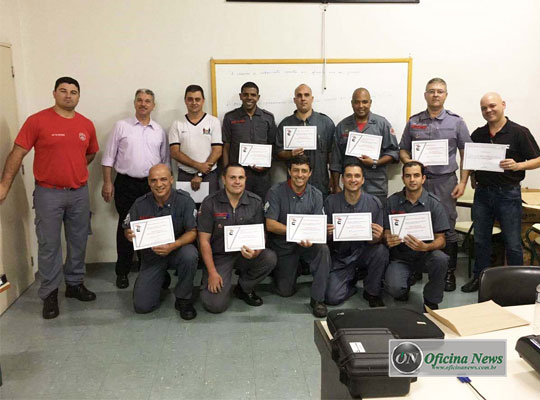 Cummins promove curso de motores no Corpo de Bombeiros