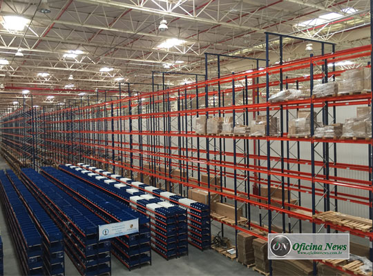 Porsche inaugura centro de distribuição de peças no Brasil