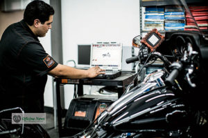 Harley-Davidson orienta para troca do fluido de freio