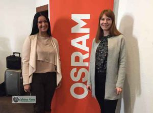 À esquerda, Marieli Senedez é a representante da Osram Brasil no encontro global