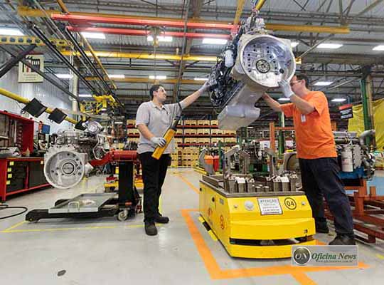 cummins linha de montagem