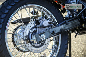 Honda NXR 160 Bros conta agora com sistema de freios CBS