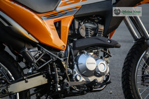 Honda NXR 160 Bros conta agora com sistema de freios CBS