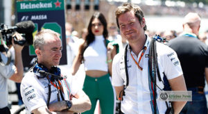 Paddy Lowe (E) joga com a contratação de Wehrlein para conqseguir trem de força da Mercedes (Williams)