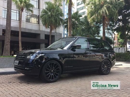 Range Rover Black já está disponível nas concessionárias