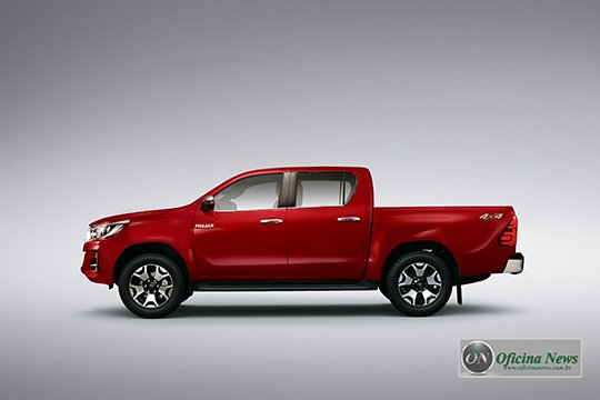 Toyota Hilux 2019 chega ao Brasil com design modernizado