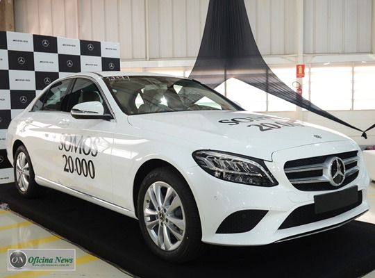 Mercedes-Benz atinge marca de 20.000 automóveis produzidos