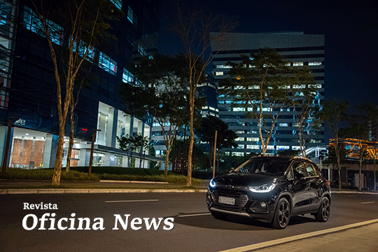 Chevrolet-Tracker-Midnight-2019-28