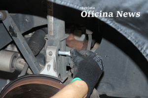 Troca do amortecedor do Chevrolet Cruze