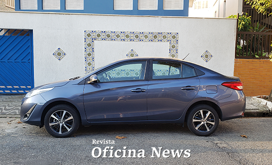 novo toyota yaris lateral