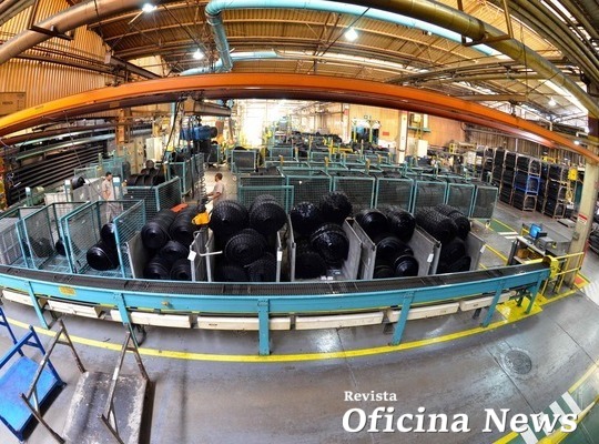 Recapagem do pneu de carga deve ser feita no tempo correto