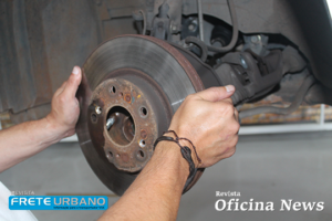 Undercar: Troca das pastilhas do Honda Civic