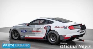 Ford Performance mostra o primeiro dragster elétrico da marca