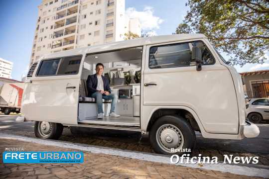 Kombi adaptada em motorhome é multiuso para empresário de TI
