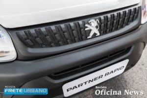Peugeot Partner Rapid chega como furgão compacto com motor 1.4