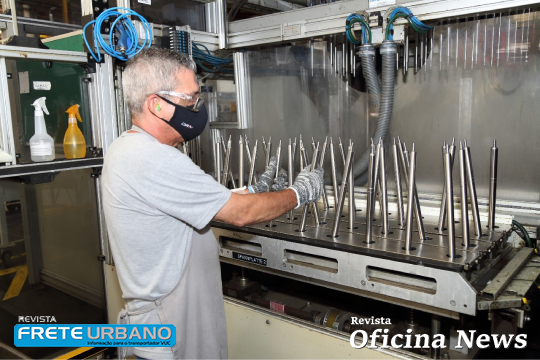 Monroe Club promove curso e visita à fábrica de amortecedores